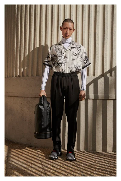 Look 48